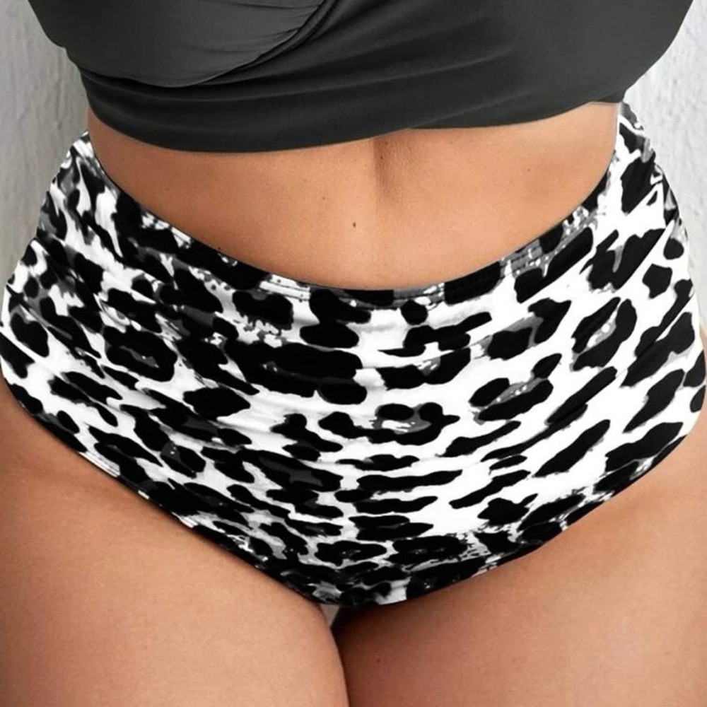 NEW IN BAG, SHEIN Leopard Print Ruched Bikini Swim Bottoms, Size 3XL